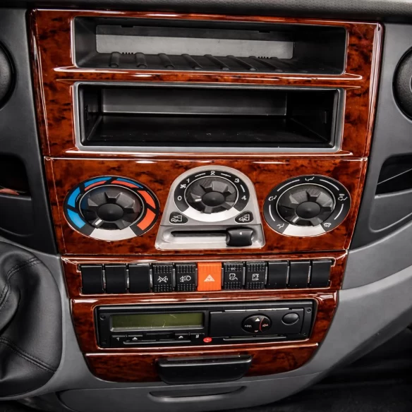 Iveco Daily 01.2010 3D Interior Dashboard Trim Kit Dash Trim Dekor 4-Parts