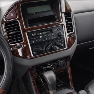 Mitsubishi Pajero/Montero 2000-2006 OEM Compliance Interior BD Dash Trim Kit