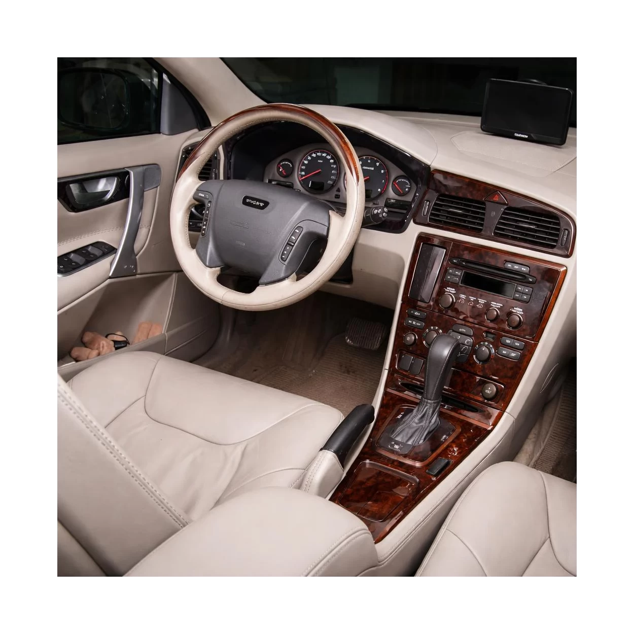 Volvo Cross Country 2001-2004 Basic Set, With CD and Compact Casette audio, OEM Compliance Interior BD Dash Trim Kit