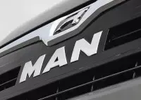 MAN Commercial dekor palubky | Drevo a karbón