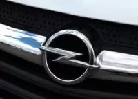 Opel Commercial dekor palubky | Drevo a karbón